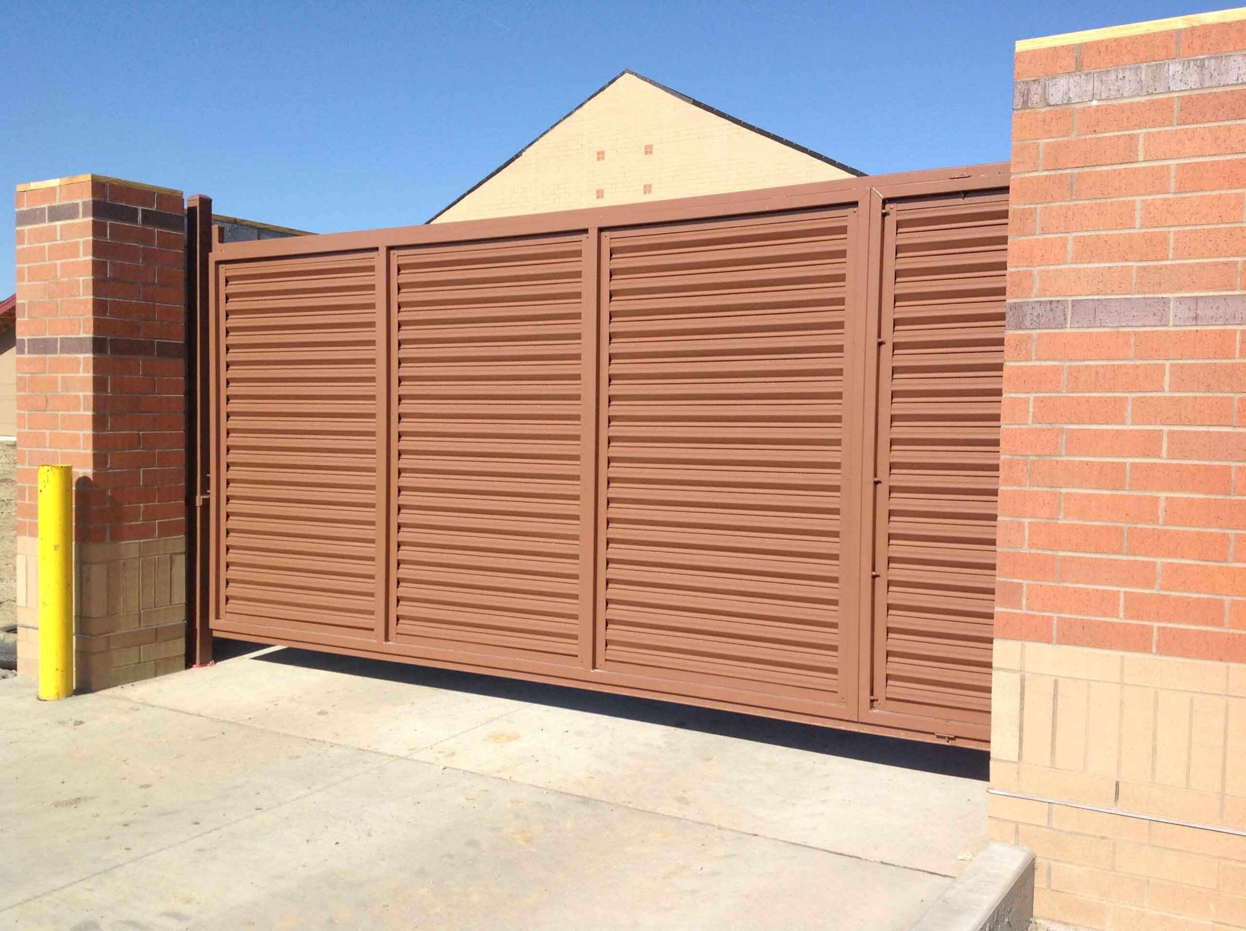 Cantilever Gates